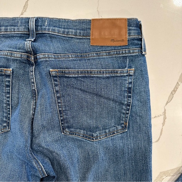 Madewell Men’s Slim Jeans in Danforth Wash - Picture 11 of 11